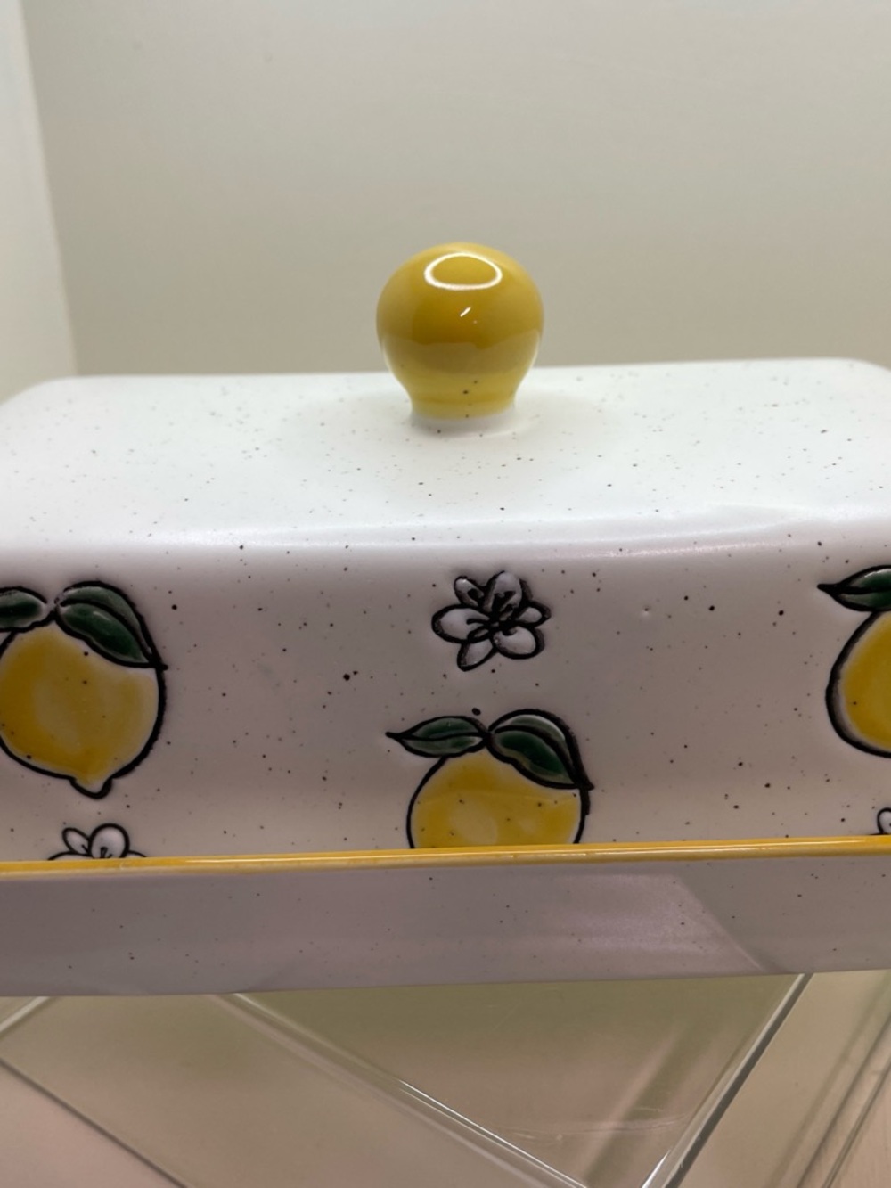 2020 Spectrum Designz
InHomeStylez Lemon Blooms Butter
Dish Stoneware 74895 HTF